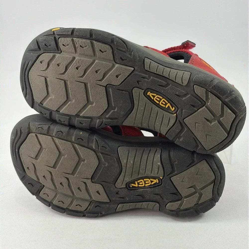 KEEN Newport H2 Sandals Big Kids Size 3Y EU 3 Waterproof Outdoor Red Shoes